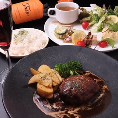 地元熊本の無農薬野菜と絶品肉料理◎お昼の特別プレート