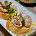料理メニュー写真 阿波尾鶏の肝と肉みそ ガーリックトースト