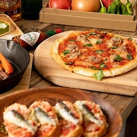 50種類のお料理と約70種類のドリンク