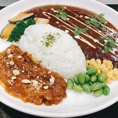 欧風カレーとキーマカレーのあいがけ(サラダ・スープ付き)