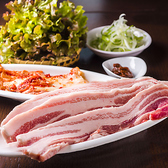 韓国家庭料理 豚ブザ 新宿店の写真