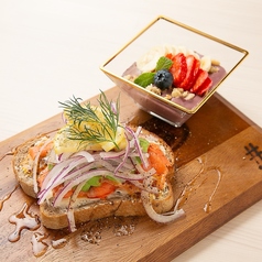 ドリンクやデザートとのセットメニューもございます！