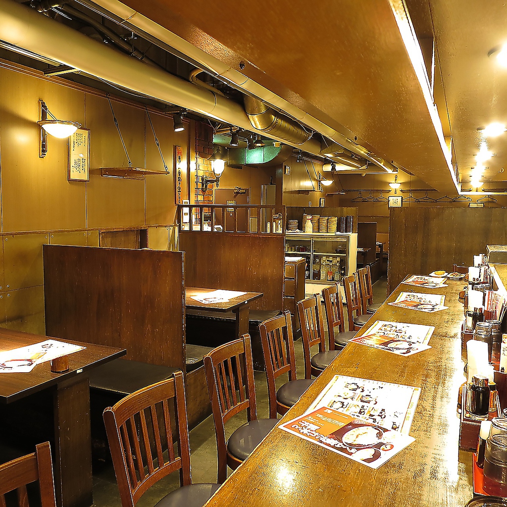 美味しい食事と旨い酒をお得に♪ランチタイムも大人気ランチメニューの他、宴会のご利用も大歓迎！