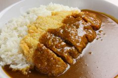 カツカレー　880円