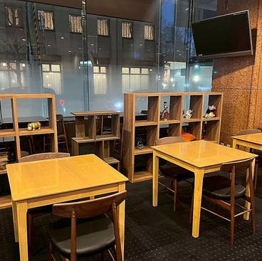 カフェダイニング&バー Licona リコナの雰囲気1