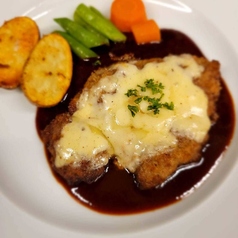 牛フィレ肉のカツレツバルサミコソース