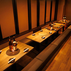 フロア貸切・店貸切など幅広く対応可能！足を伸ばしてゆったりとくつろげる掘りごたつ個室は、会社の宴会・歓送迎会・同窓会などにピッタリです！宴会コースは、お料理のみ2499円～・飲み放題付3499円～ご用意しております！大型宴会はぜひ【うのたくみ府中店】へ！