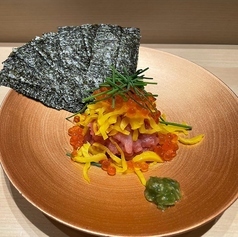 本気のトロたく刺 (本マグロのねぎとろ×たくたんを有明海苔に巻いて)