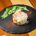料理メニュー写真 サーモンとアボカドのタルタル