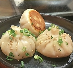 焼き小籠包 (3個)