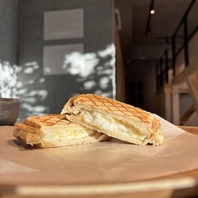 SAKURA VILLAGE CAFEのホットサンド