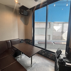 個室カラオケへその特集写真