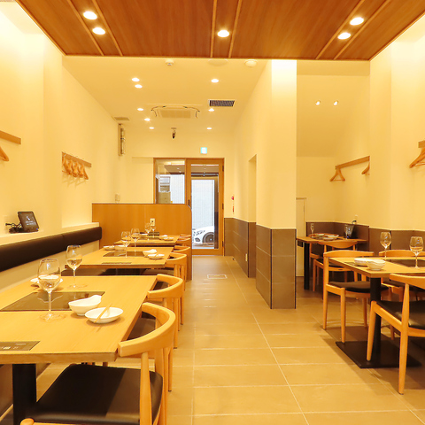 本場博多のもつ鍋＆タンしゃぶ専門店！個室や宴会向けテーブル席有り！