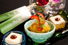 【冷菜】変わり胡麻豆腐の三種盛り合わせ