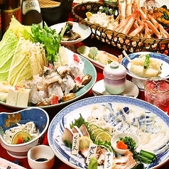 ◆「刺身盛り合わせ4種」「握り寿司3貫」「カニちり鍋」◆が楽しめる豪華コース。料理のみのコースですの写真