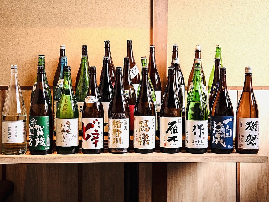 獺祭・貴・寫楽etc…をはじめ全国各地の日本酒約30種ご用意しております★