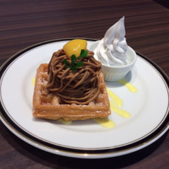 モンブランワッフル