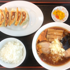 ＜Aセット＞焼き餃子セット(焼き餃子、半ライス付)