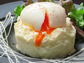 料理メニュー写真 半熟卵のポテトサラダ