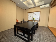 3F応接間。接待やお祝い事にご利用ください。
