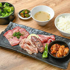安萬名物定食
