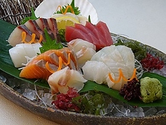 新鮮お造り盛り合わせ　月/華