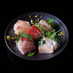 特選本鮪入り刺身盛り合わせ