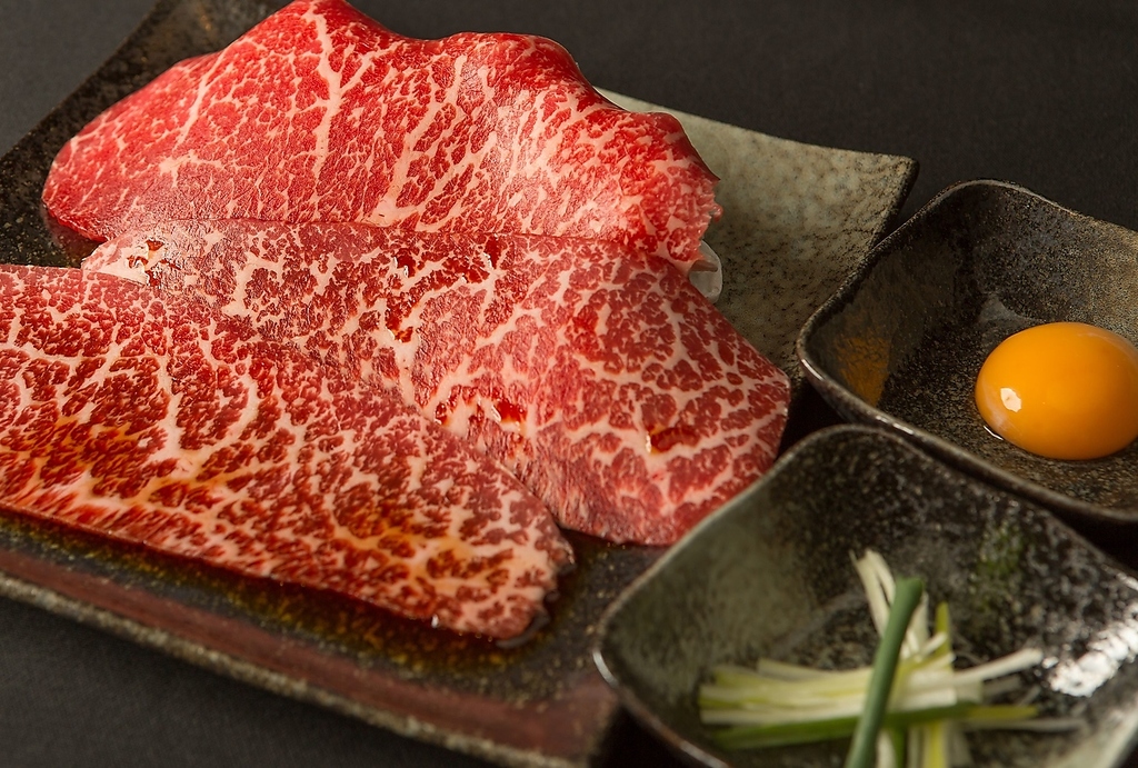 タカアンドトシさん絶賛！A5 12番黒毛和牛焼きすき、香ばしさがたまらない