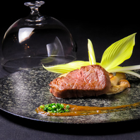 ひとりひとりに、向き合う。最高のおもてなしをご提供。