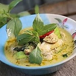タイの名物料理「グリーンカレー」はクセになる味や辛さが大人気◎