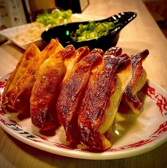 廣島餃子 RED DRAGON レッドドラゴン 並木通り店の写真
