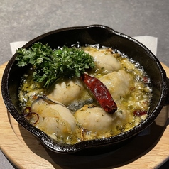 広島県産　牡蠣のアヒージョの写真