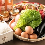 食材は地元の厳選素材を使い、素材そのものの美味しさをリーズナブルな価格でご提供しております◎