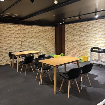 室内型DOG RUN & CAFE「DOPA」定禅寺の雰囲気1