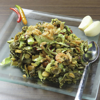 お茶の葉サラダ
