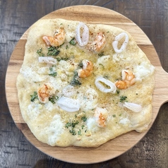 ブランチセット　海老、ヤリイカとアンチョビの海鮮ピッツア　【税込2,480円】の写真