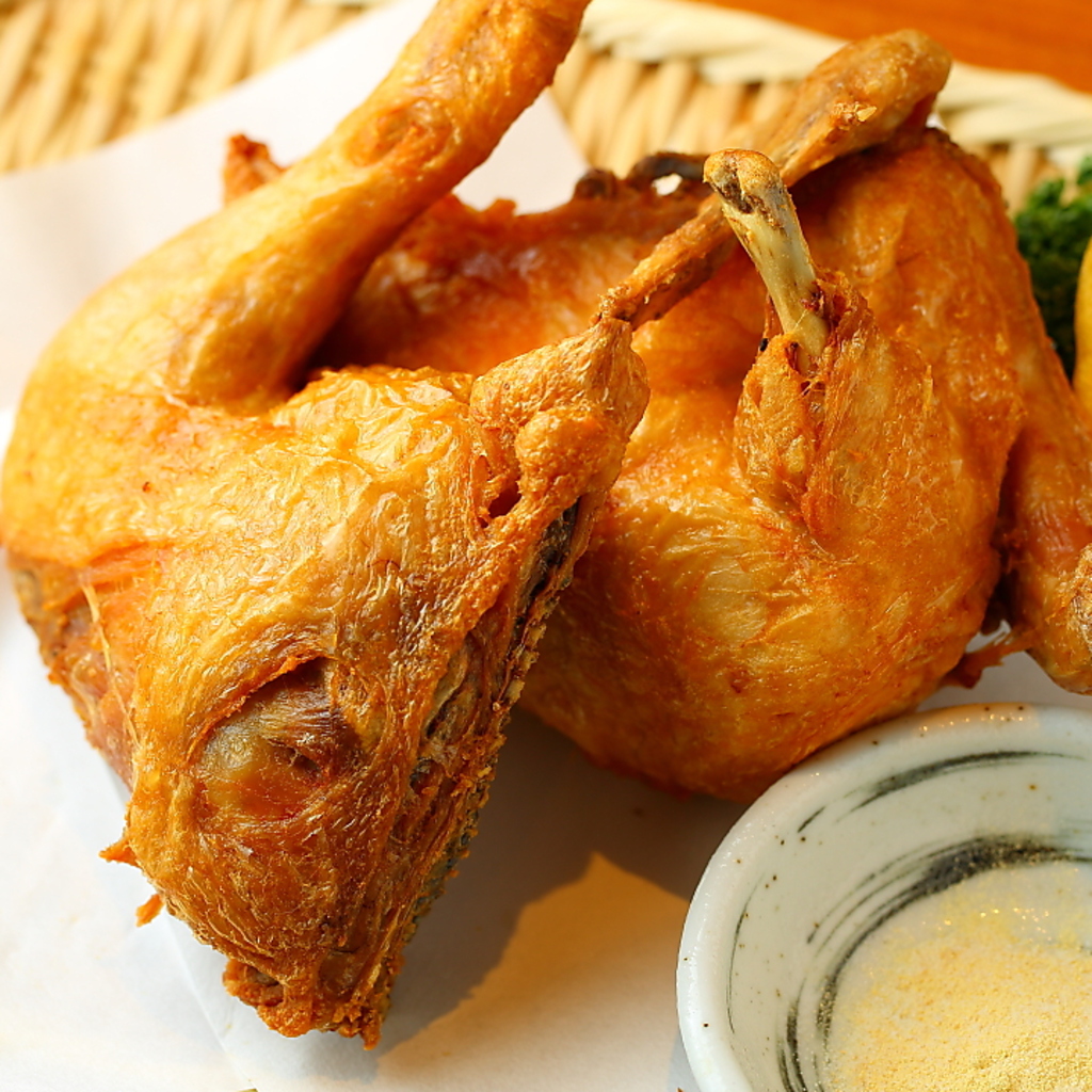 【酉ひでこだわりの逸品】やわらかジューシー♪“名物”ひな鶏半身揚げ⇒1800円★2～3人前♪