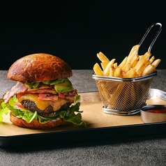 ベーコン・アボカド