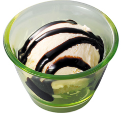 バニラアイス(チョコ)