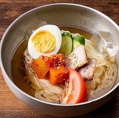 〆のさっぱり冷麺