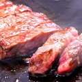 料理メニュー写真 牛ロースステーキ300g