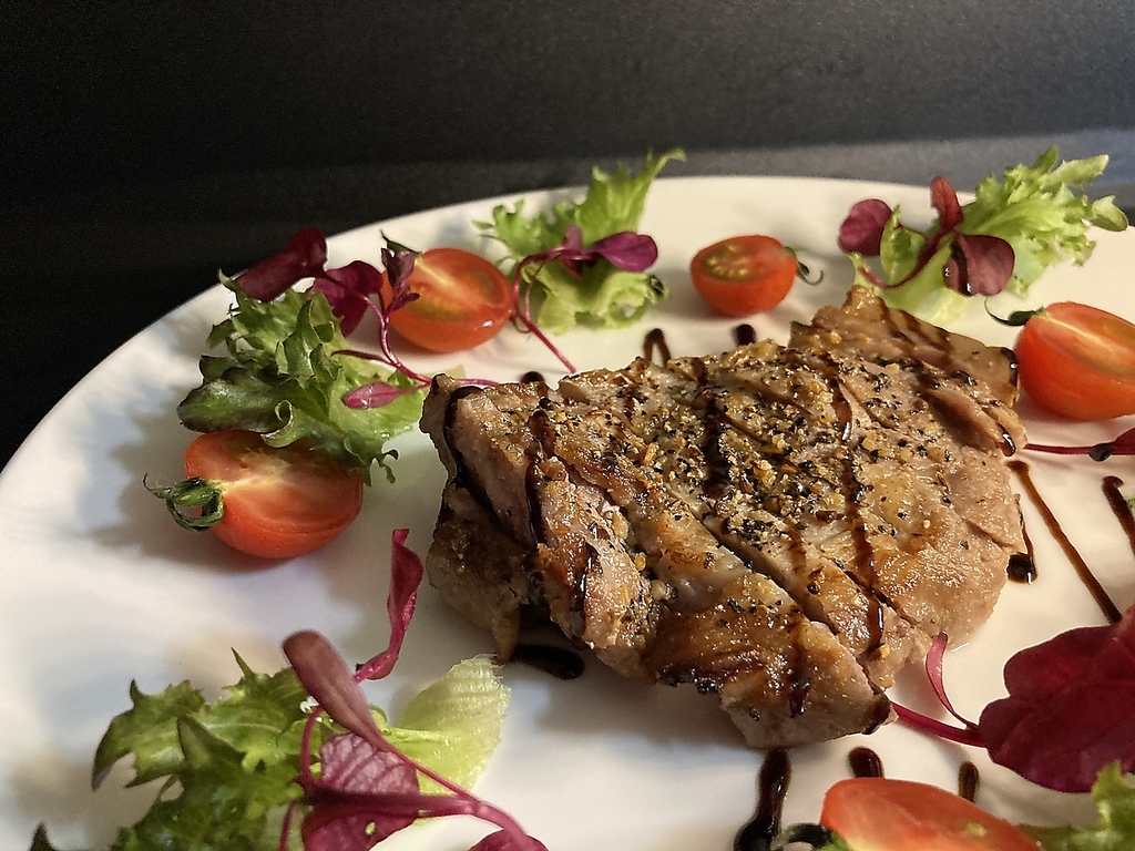 豚肉のスパイスソテー