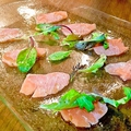 料理メニュー写真 鮮魚のカルパッチョ シャンパン・ドレッシング