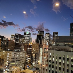 10階からの景色を眺めながら御食事を楽しんで頂けます。