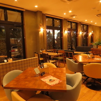 広々とした店内は少人数から大人数宴会なども可能です!