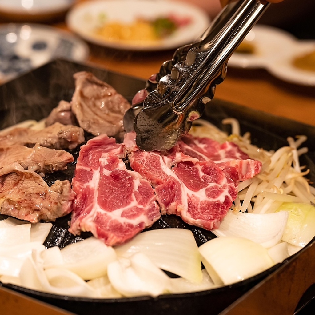 お一人様につき330円(税込)で、もやし玉ねぎ食べ放題！