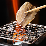 食べたいタイミングで焼いて楽しむ七輪焼きは酒肴にぴったり♪