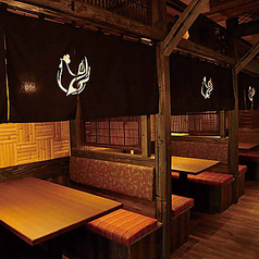 古民家のような店内で落ち着いてゆっくりお食事していただけるのが当店の魅力の一つ。