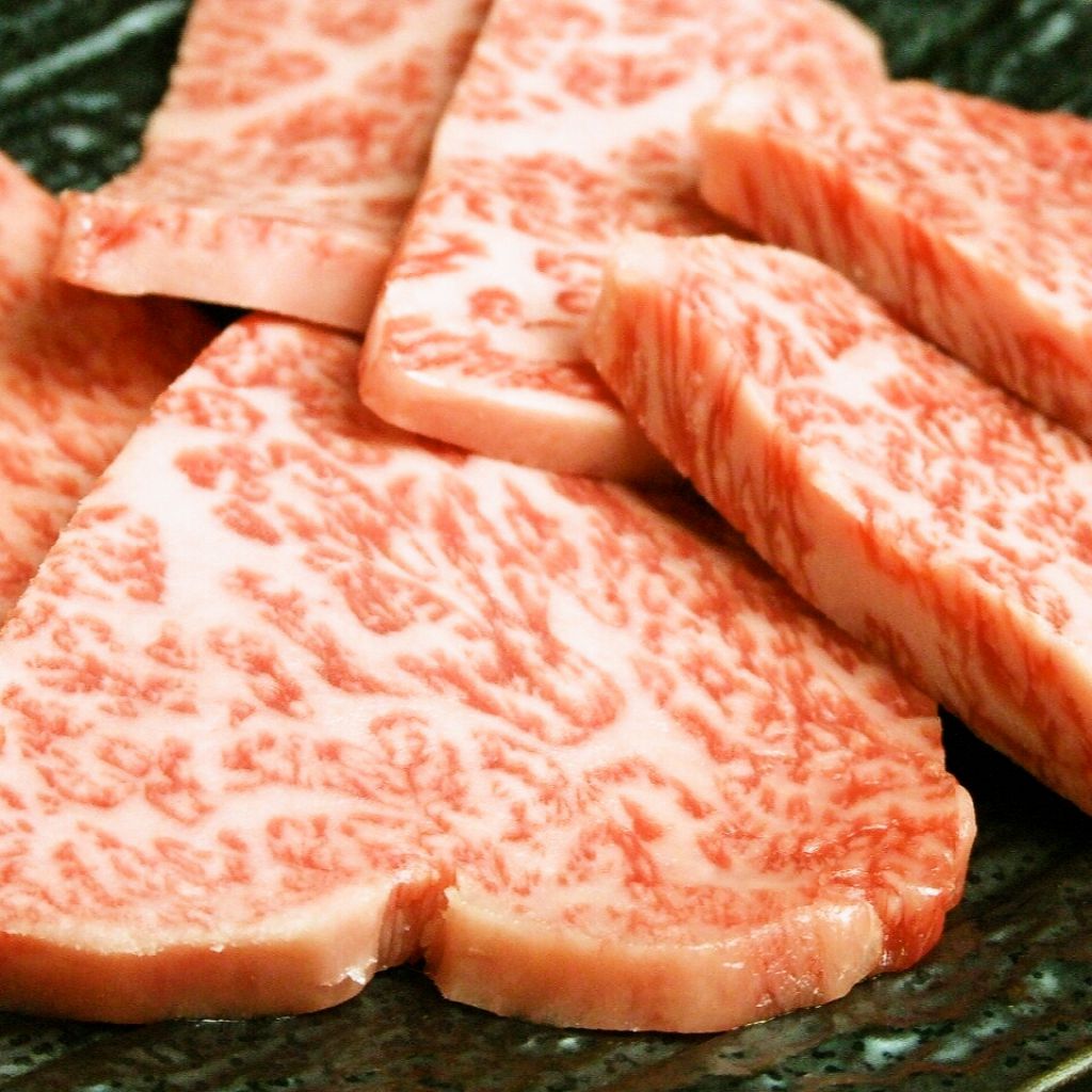 「リブ上カルビ」人気NO.1!!塩焼きおすすめメニュー。