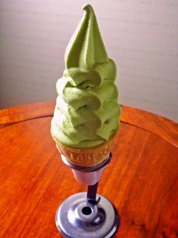 和歌山で抹茶アイスといえば「グリーンコーナー」（玉林園）のグリーンソフト！
